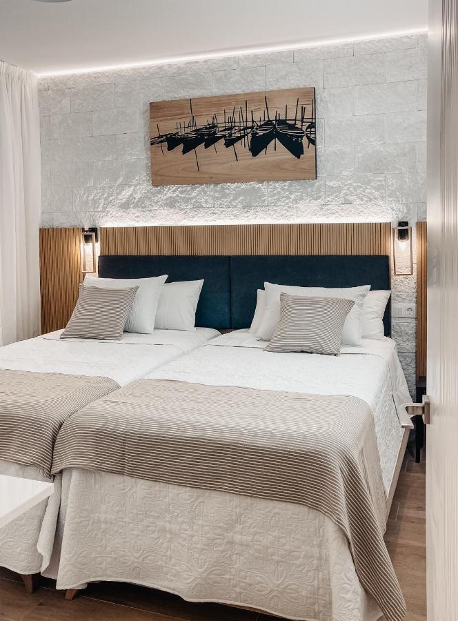 Sapphire Riviera Residence Адехе Екстериор снимка